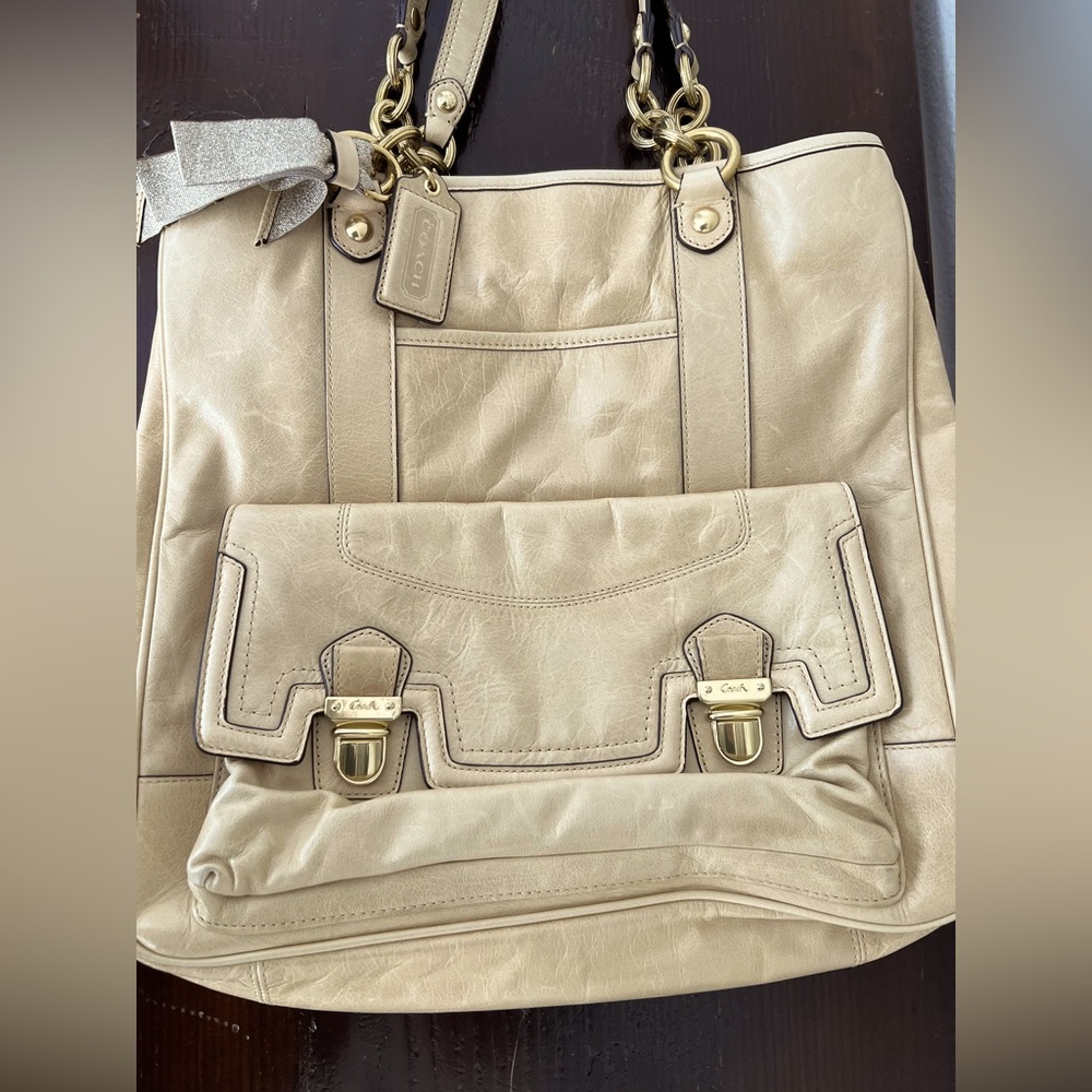 COACH leather satchel bag/tote/computer bag